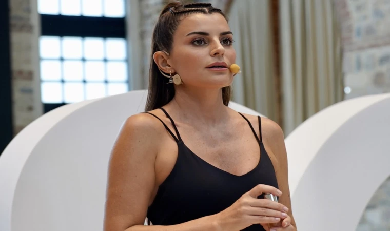 TERSANE’DE ECE VAHAPOĞLU İLE YOGA
