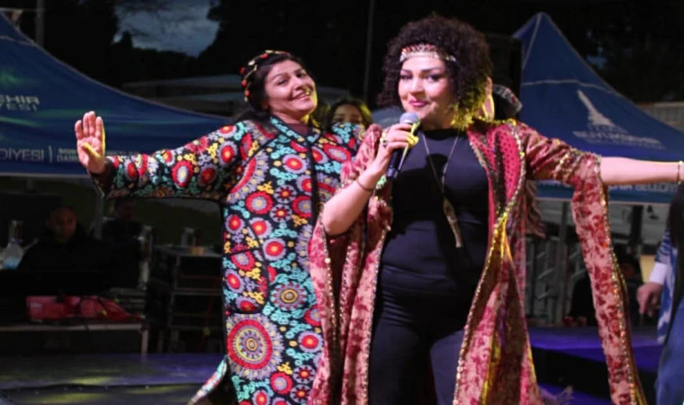 ŞAHSENEM’DEN NEVRUZ’DA İZMİR’E UNUTULMAZ GECE