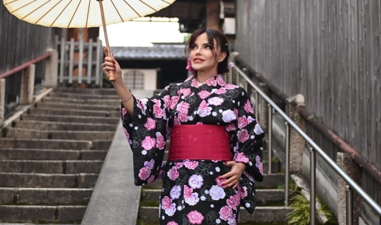 ŞEBNEM DEMİR'İN JAPONYA KEYFİ