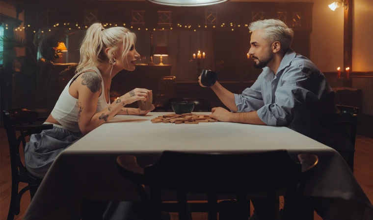 SEFO VE İREM DERİCİ’DEN SÜRPRİZ DÜET