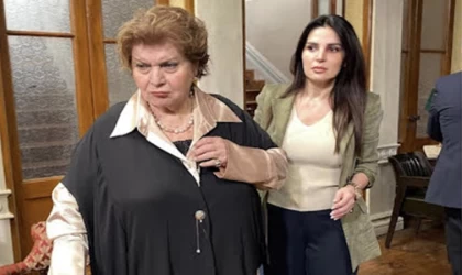 MÜGE ULUSOY KAPI DİZİSİ İLE EKRANLARA DÖNDÜ
