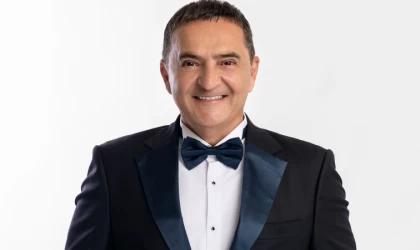 BÜLENT ERSOY'UN VOKALİSTİNDEN ZEKİ MÜREN ŞARKILARI