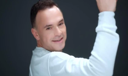 HAKAN KAYA’NIN İLKİ “NE OLUR BAK BANA’’ OLDU