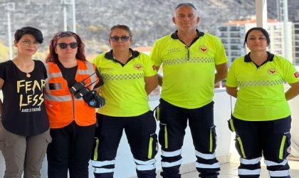 İZMİR SEVDASINA ALEVLER ENGEL OLAMADI