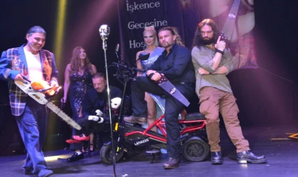 TESTERE İSTANBUL'DA