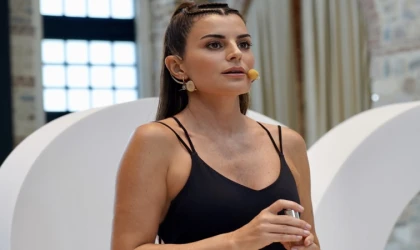 TERSANE’DE ECE VAHAPOĞLU İLE YOGA