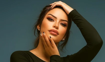 FARAH SAHNESİNDE MÜZİKSEVERLERİ BÜYÜLEDİ