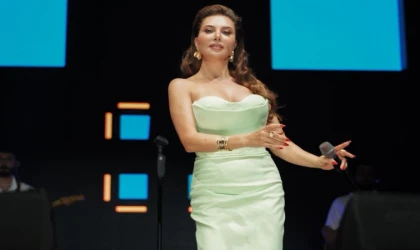 KAYA TUZUNDAN MİKROFON SÜRPRİZİ