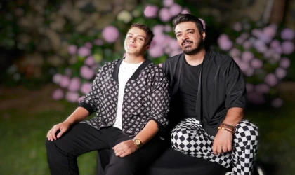 YENİDEN BİR ARADALAR