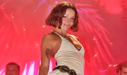 ZEYNEP BASTIK VE EMİR CAN İĞREK'TEN MÜZİK ZİYAFETİ