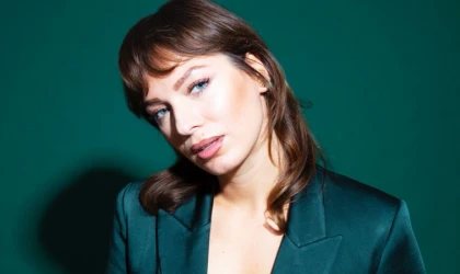 TÜRK KIZI DİDEM ÖZEK’TEN NETFLİX’TE BİR İLK