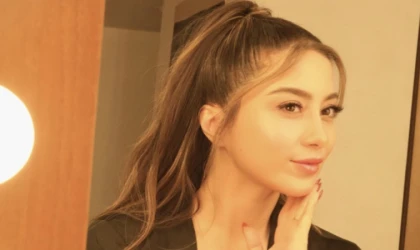 NİHAN AKIN SAÇ VE CİLT BAKIM MARKASIYLA ANLAŞTI