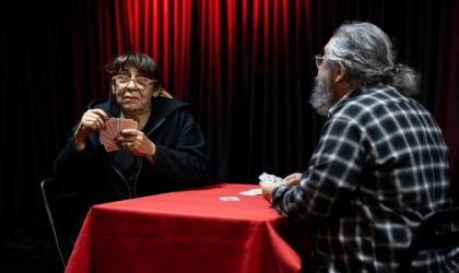 TİYATROKARE’NİN MERAKLA BEKLENEN YENİ OYUNU