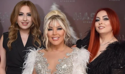 SAFİYE SOYMAN'A MASALSI KOSTÜM