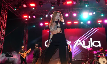 GÜLİZ AYLA, FİLENİN SULTANLARI İÇİN ERİK DALI OYNATTI