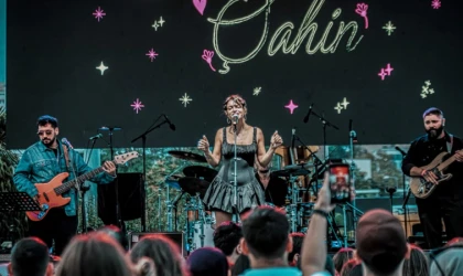 SENA ŞAHİN’DEN BÜYÜLEYİCİ PERFORMANS